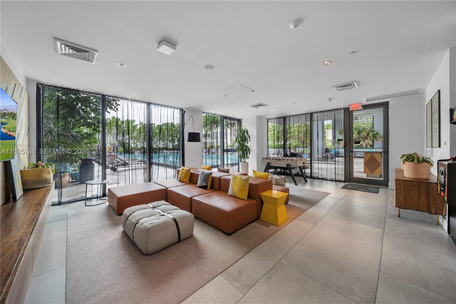 3401 MIDTOWN CONDO - Residential