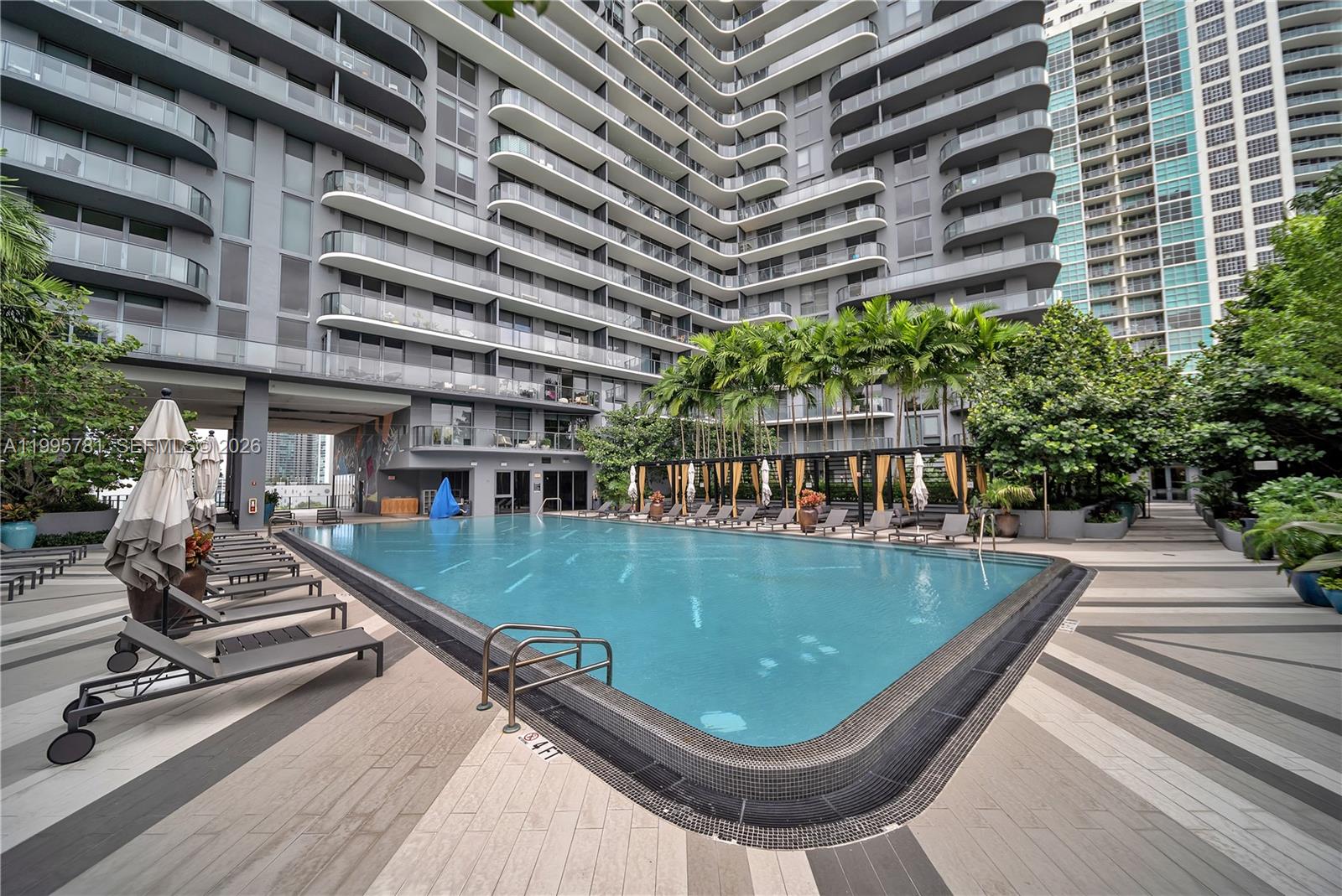 3401 MIDTOWN CONDO - Residential