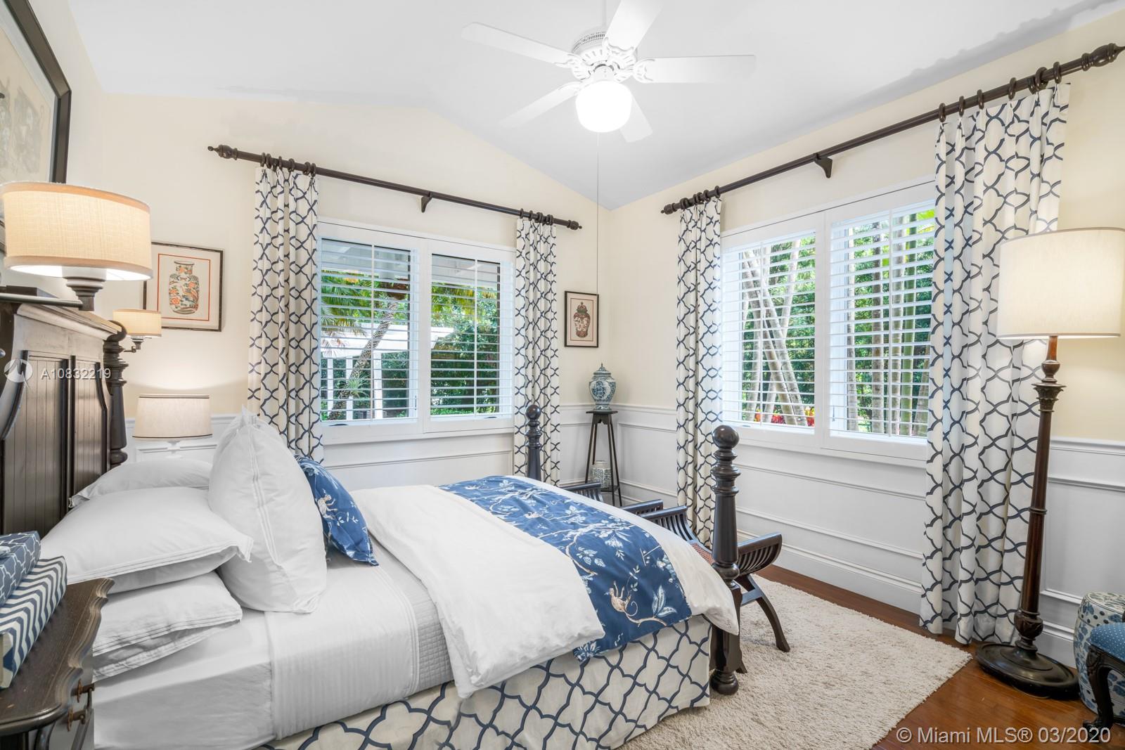 HAMMOCK LAKE PARK - Residential