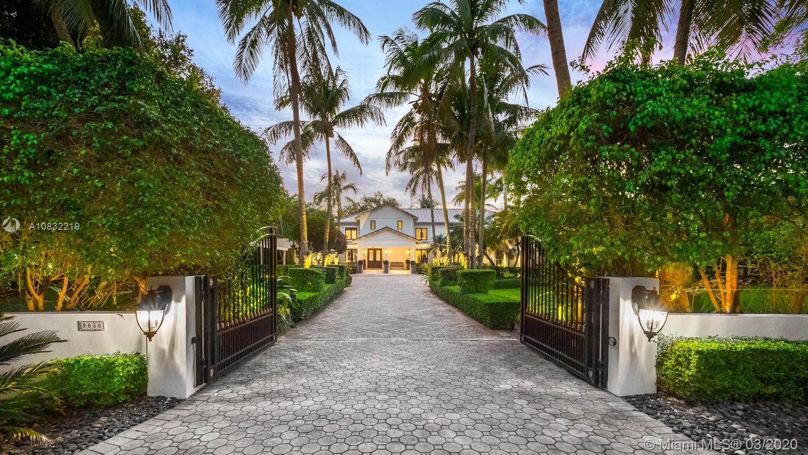 HAMMOCK LAKE PARK - Residential