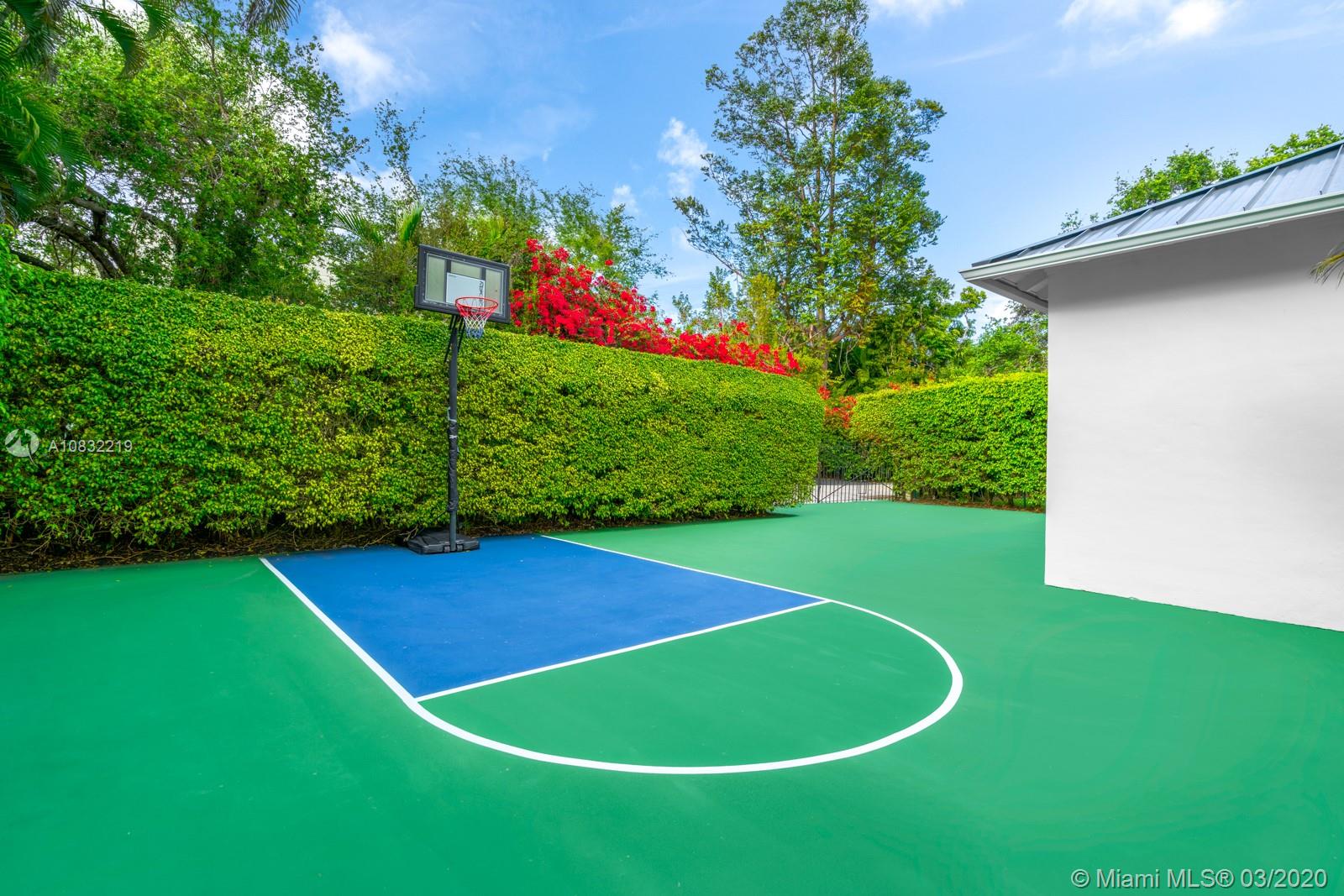 HAMMOCK LAKE PARK - Residential