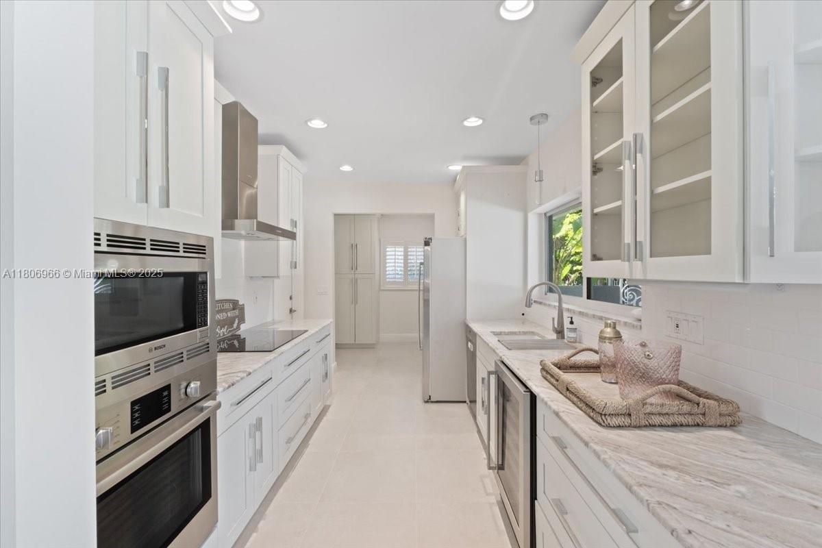 Property for Sale at 1635 Seabreeze Blvd, Fort Lauderdale, Broward County, Florida - Bedrooms: 3 
Bathrooms: 2  - $2,100,000