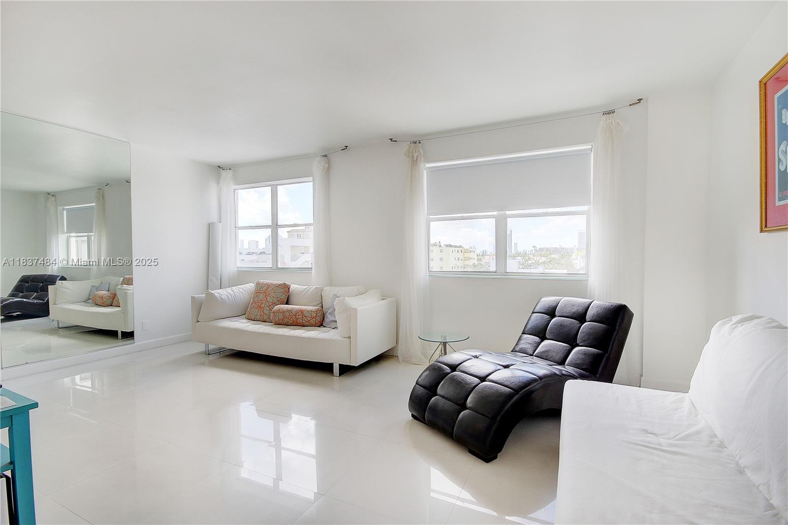 1390 Ocean Dr 504
