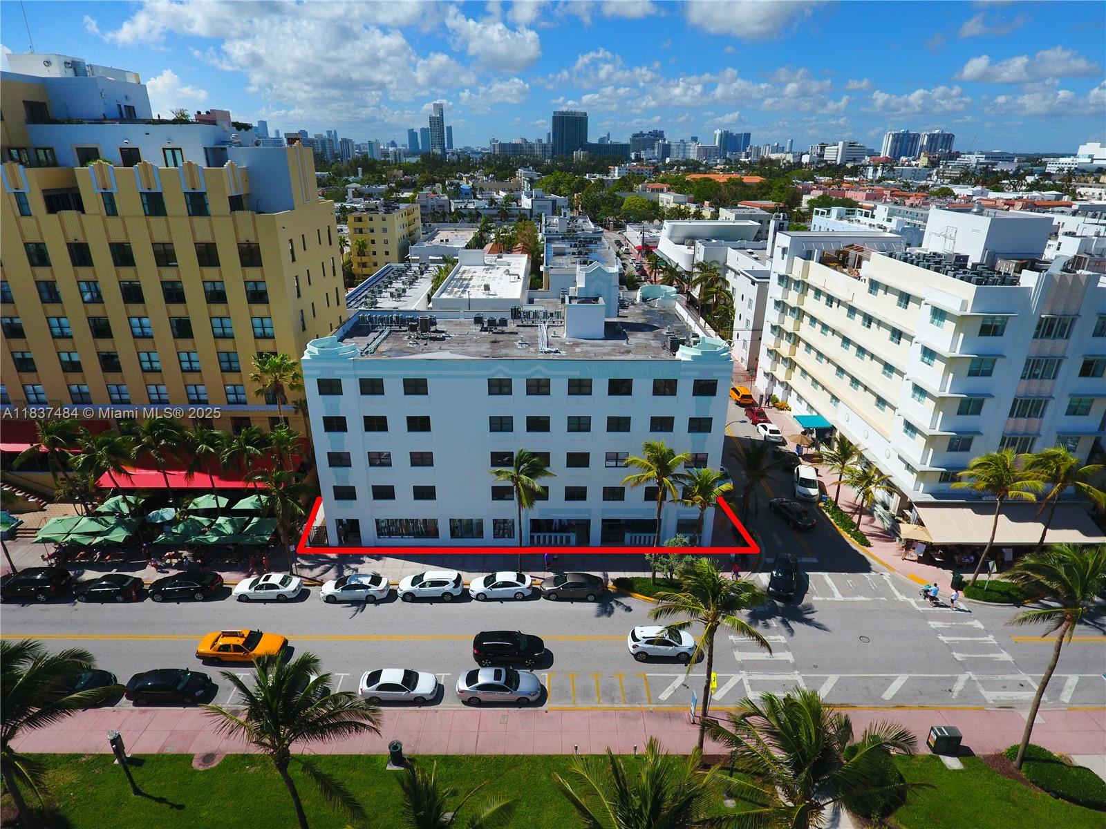 1390 Ocean Dr 504
