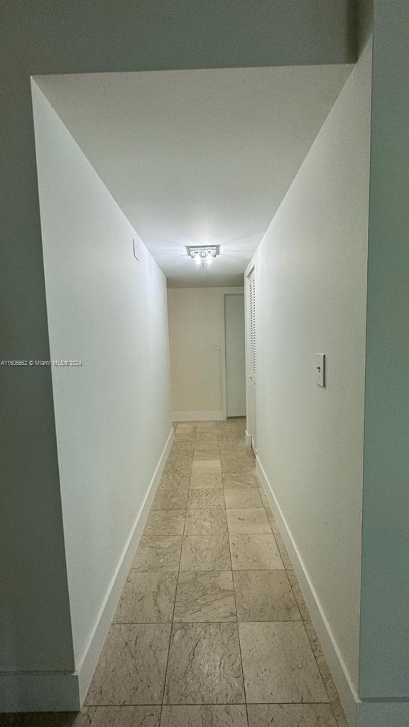 HILLCREST EAST NO 20 COND - Residential