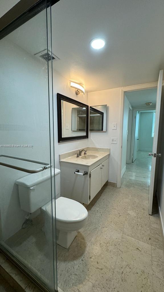 HILLCREST EAST NO 20 COND - Residential