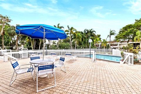 Condominium in Lauderhill FL 6487 Racquet Club Dr Dr 51.jpg