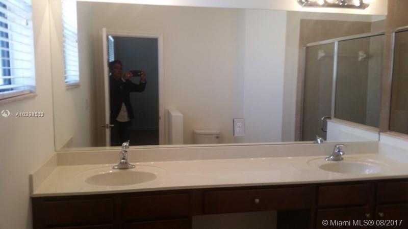 VENETIAN PARC WEST - Residential Lease