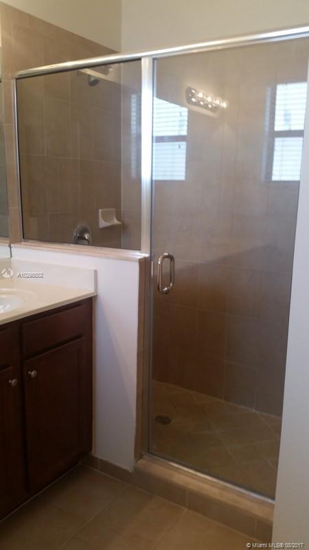 VENETIAN PARC WEST - Residential Lease