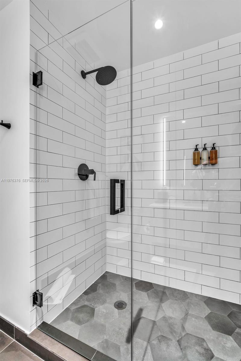 MAP OF MIAMI DADE CO. FL. - Residential Lease