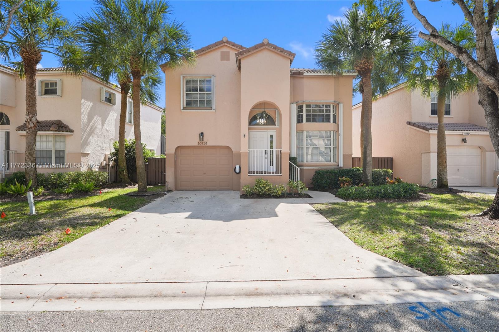 10724 Nw 12th Mnr, Plantation, Miami-Dade County, Florida - 3 Bedrooms  
3 Bathrooms - 