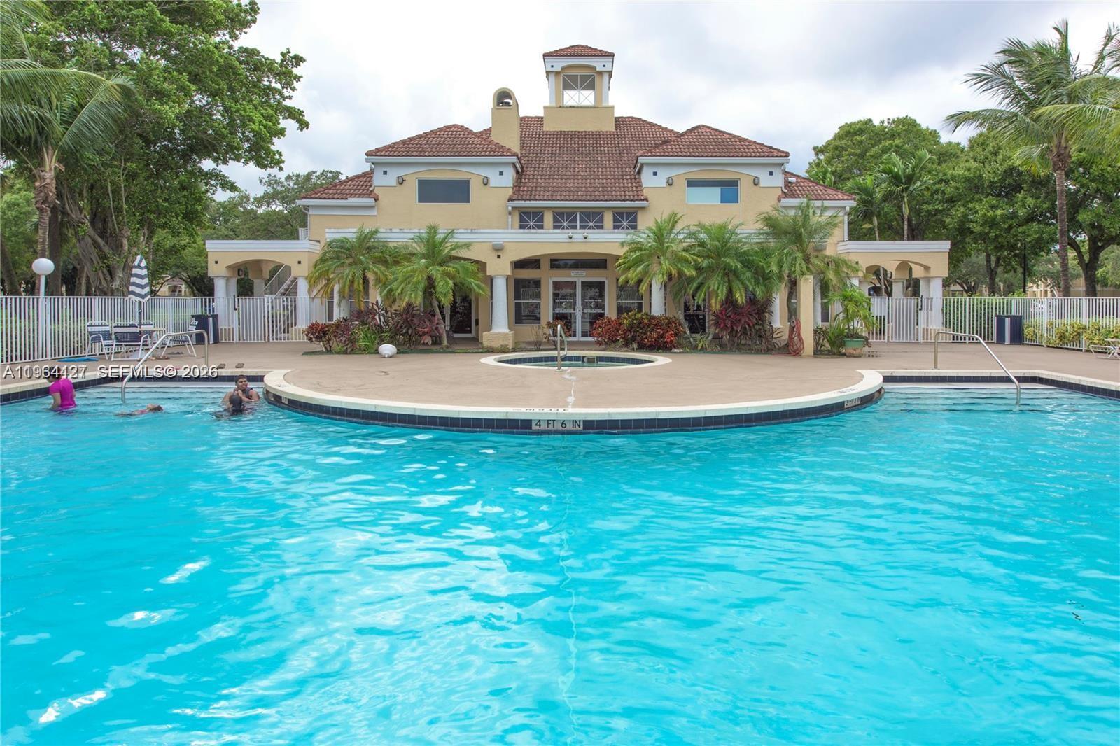 SAILBOAT POINTE CONDO - Residential