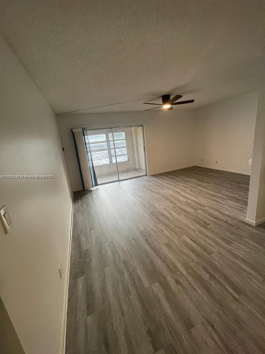 454 N Laurel Dr 1505