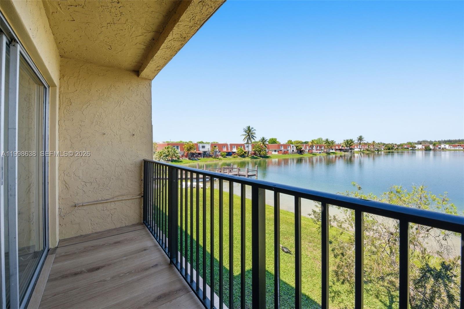 LAGUNA CLUB WEST CONDO BL - Residential Lease