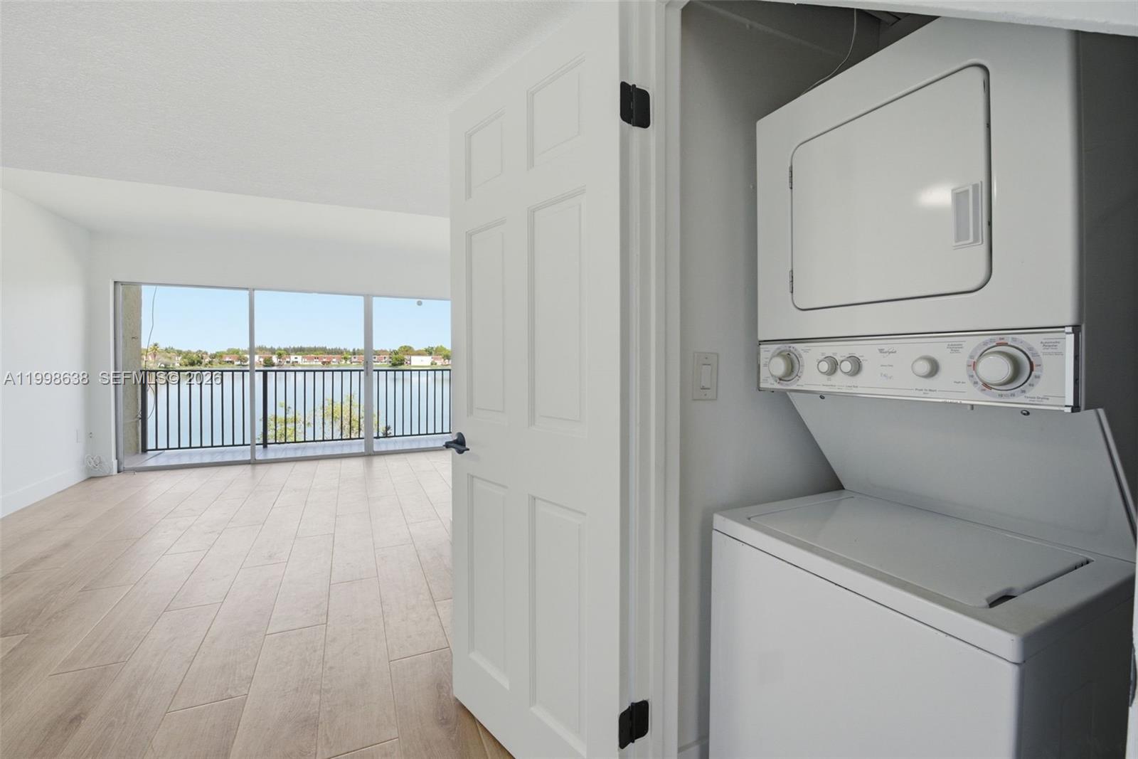 LAGUNA CLUB WEST CONDO BL - Residential Lease