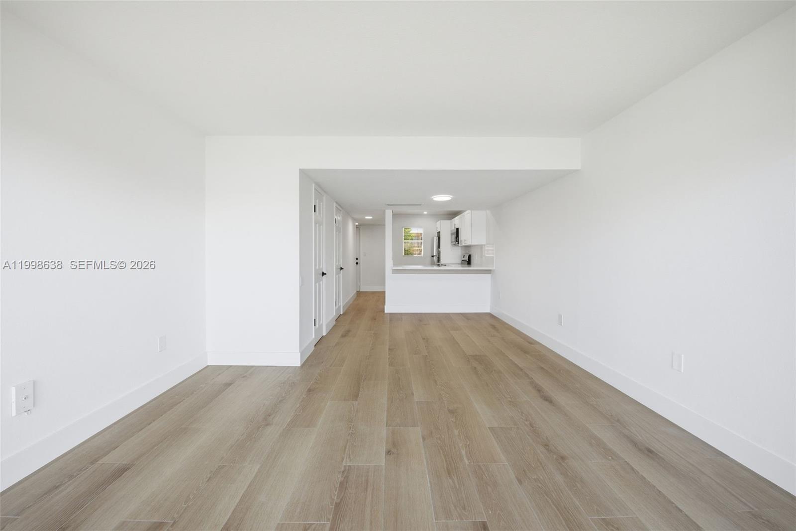 LAGUNA CLUB WEST CONDO BL - Residential Lease