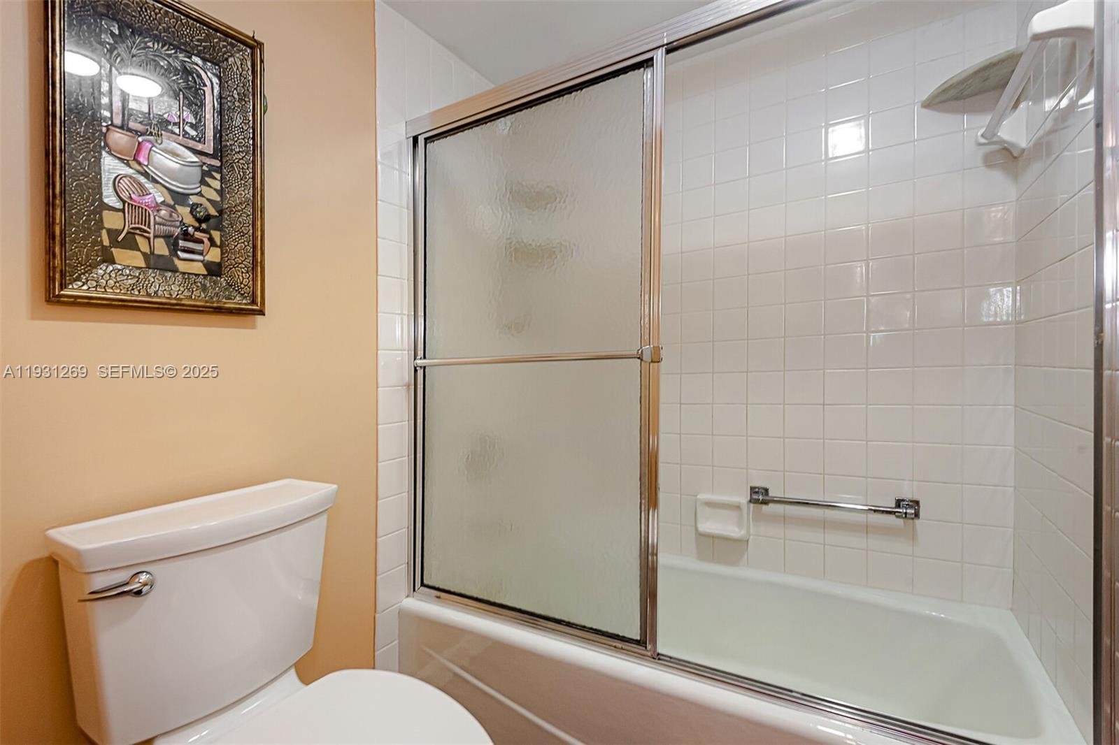 NO 105 PALM-AIRE COUNTRY - Residential