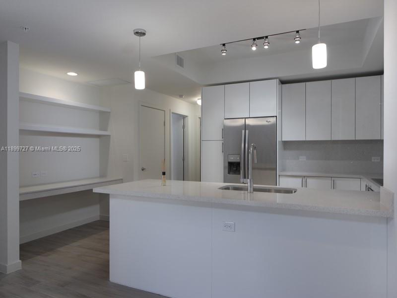 999 SW 1st Ave 2016