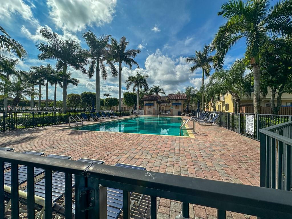 COURTS AT TUSCANY WEST - Residential