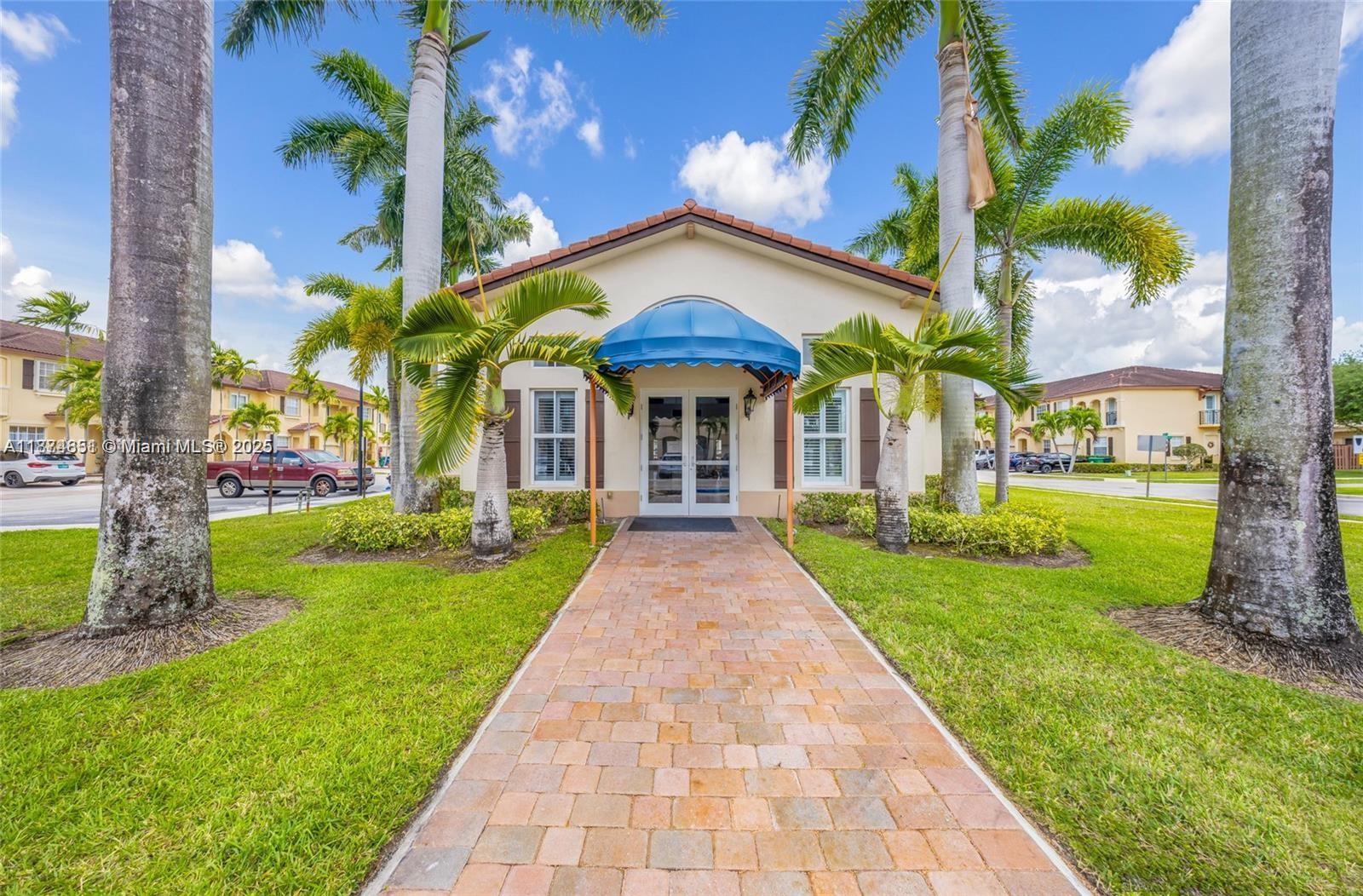 COURTS AT TUSCANY WEST - Residential