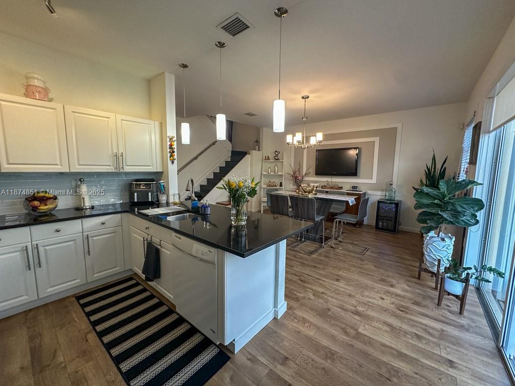 COURTS AT TUSCANY WEST - Residential