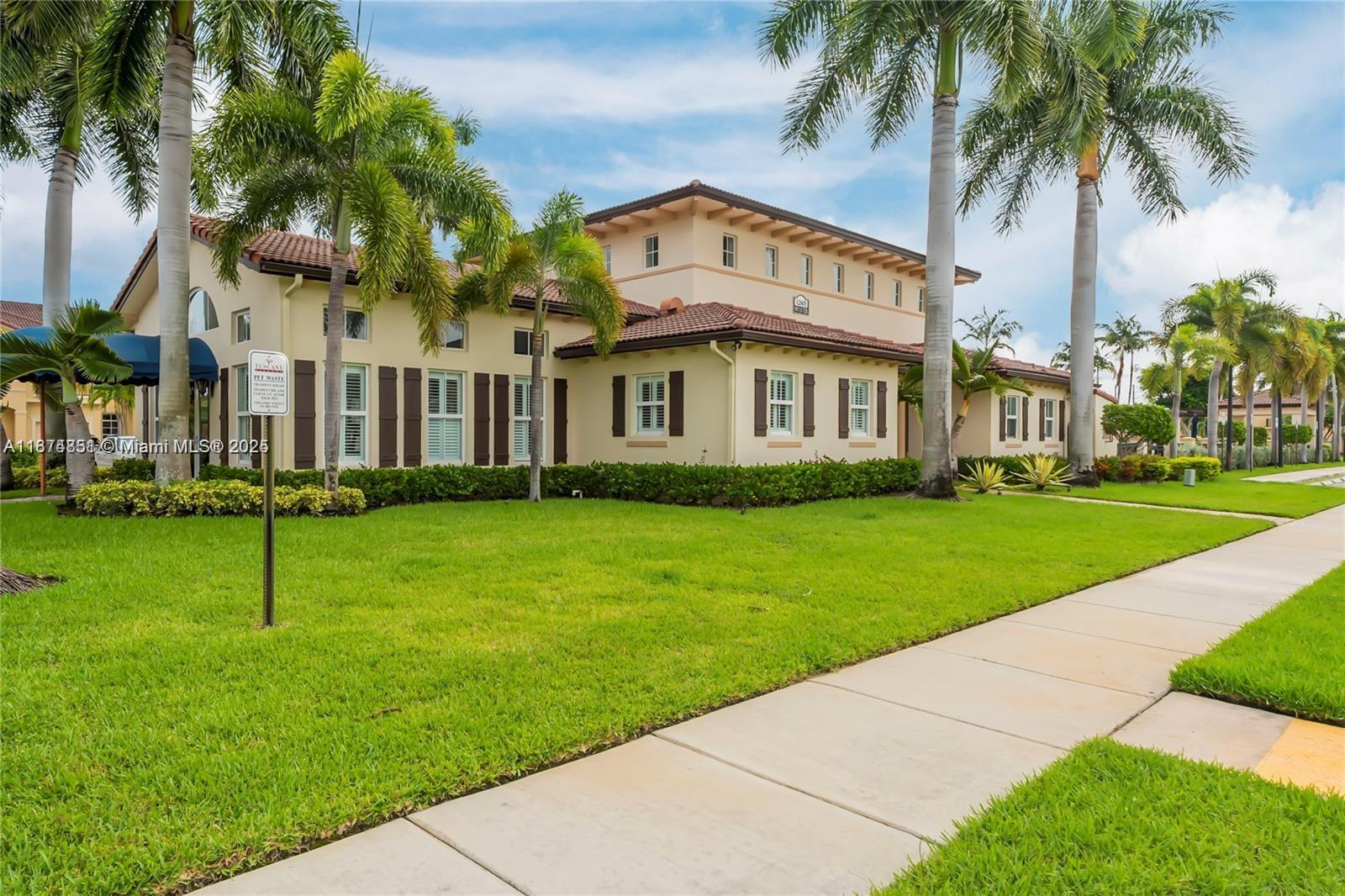 COURTS AT TUSCANY WEST - Residential