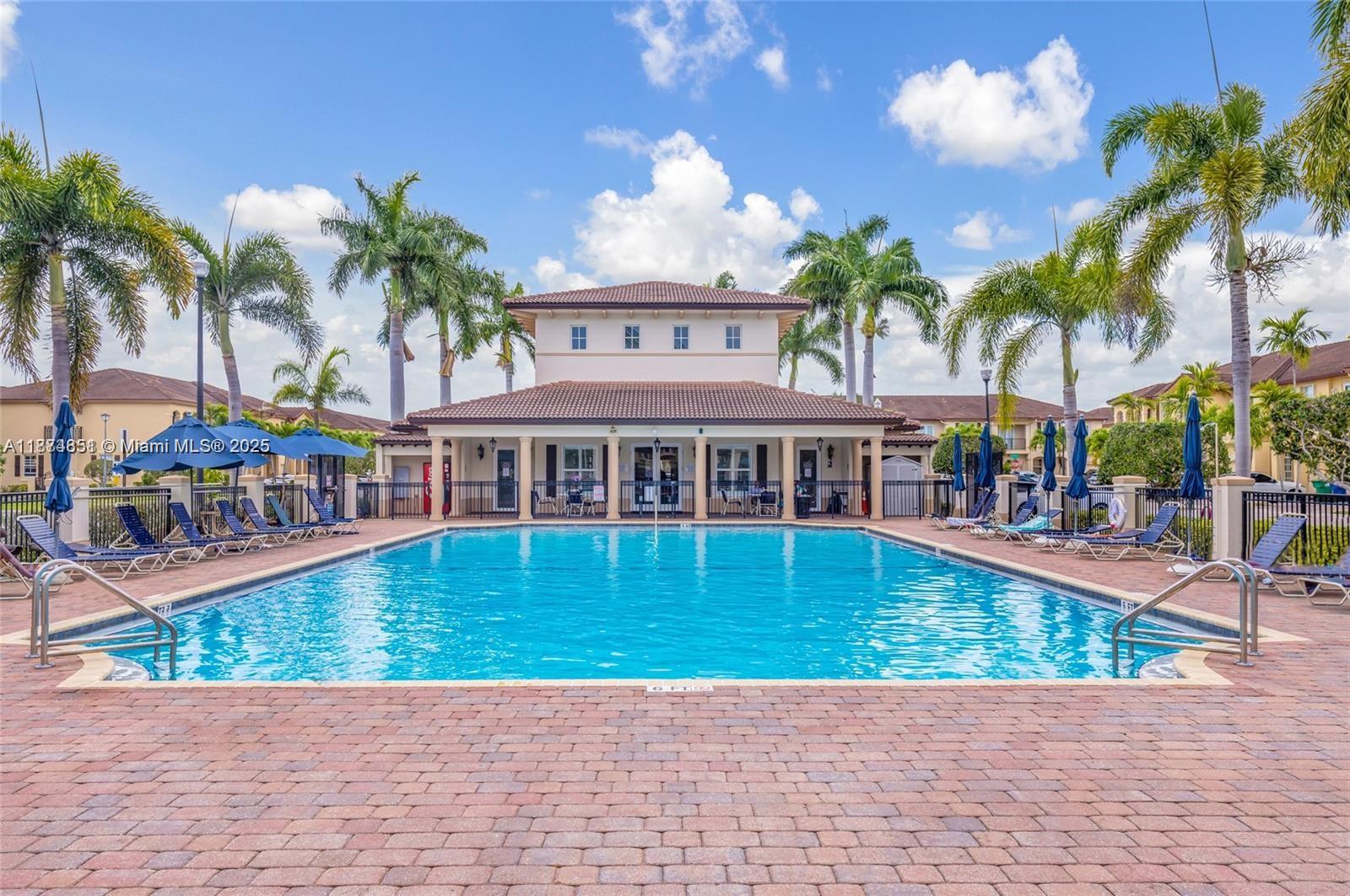 COURTS AT TUSCANY WEST - Residential