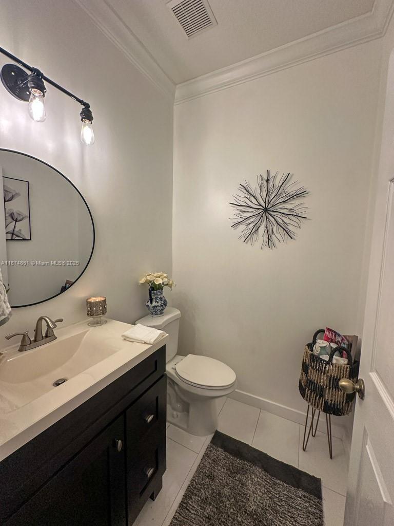 COURTS AT TUSCANY WEST - Residential