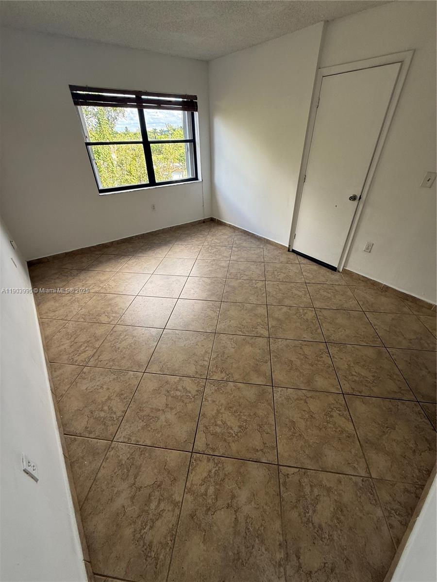 WEST FONTAINE CONDO - Residential Lease