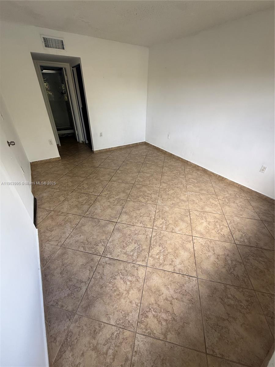 WEST FONTAINE CONDO - Residential Lease