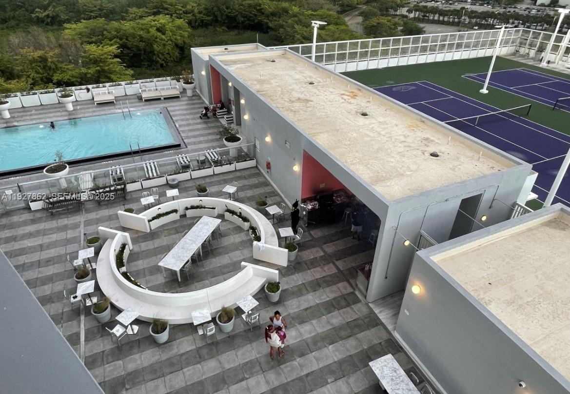 METROPICA NORTH TOWER ONE - Residential Lease