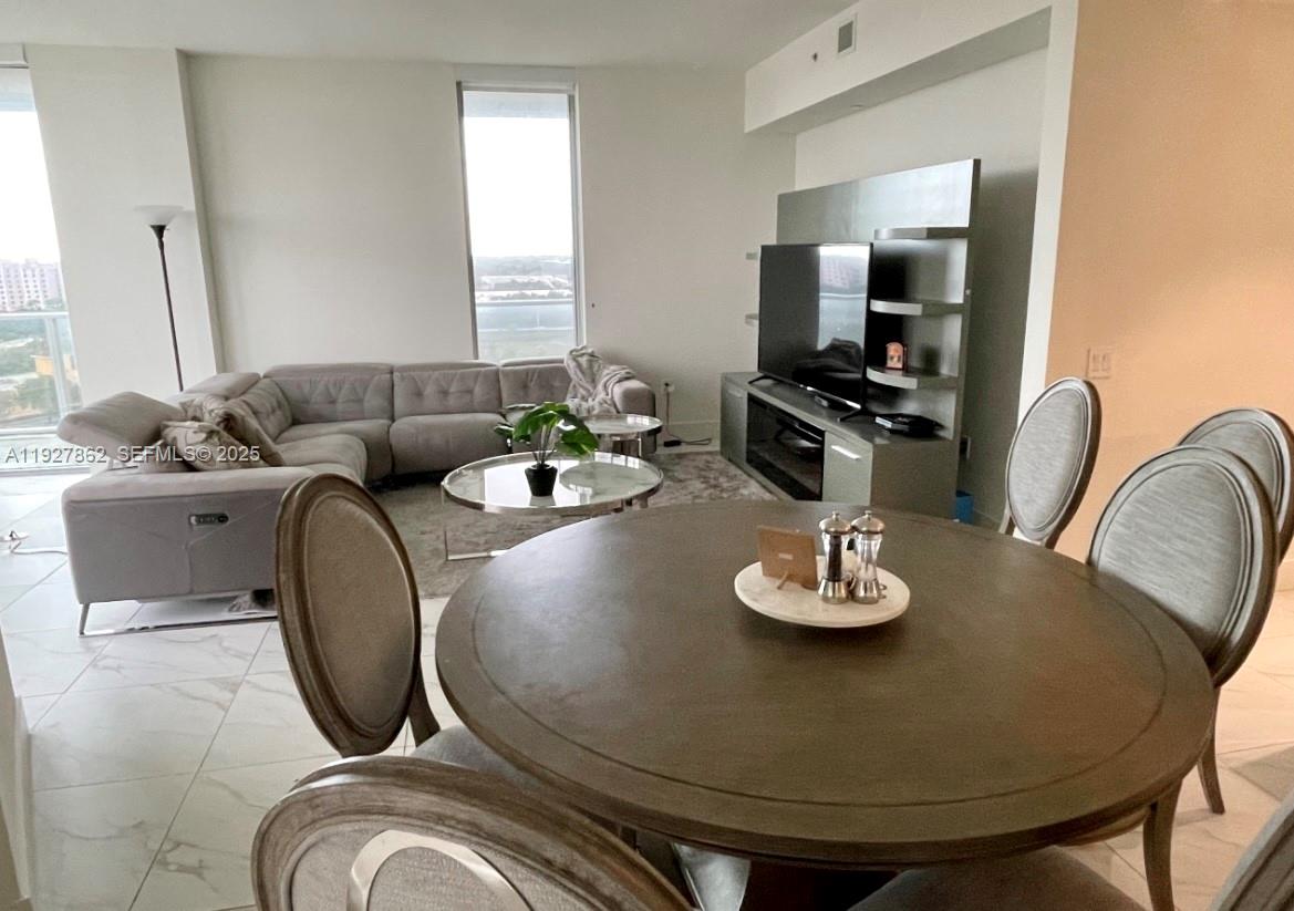 METROPICA NORTH TOWER ONE - Residential Lease