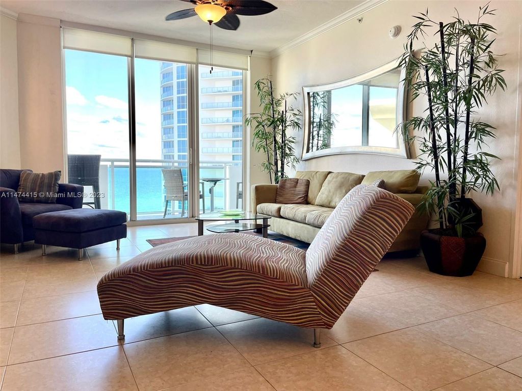 Photo of 3001 S Ocean Dr #1621, Hollywood, FL 33019 (MLS # A11474415)