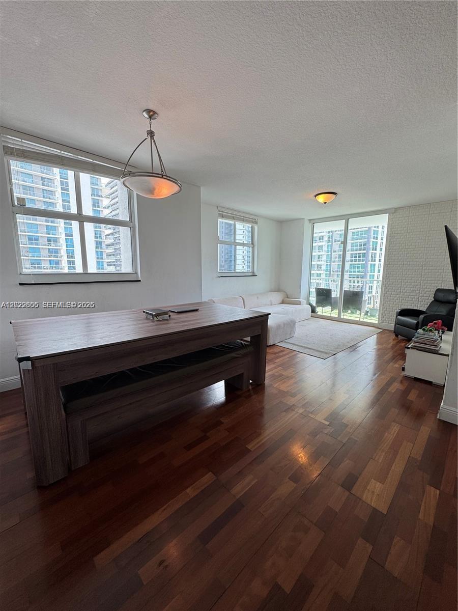 VUE AT BRICKELL CONDO - Residential