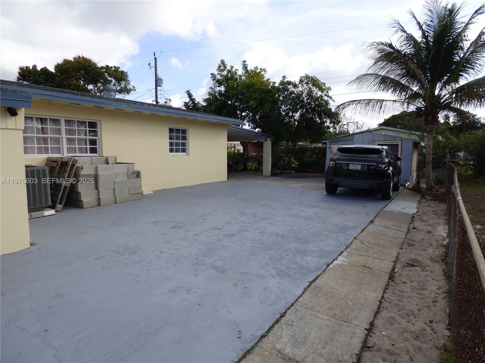 CAROL CITY 4TH ADDN - Residential