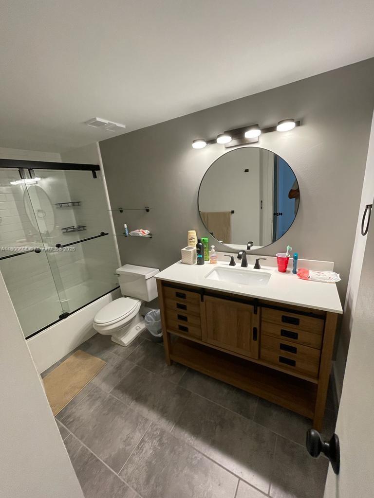 THE CLIPPER AT BISC COVE - Residential Lease