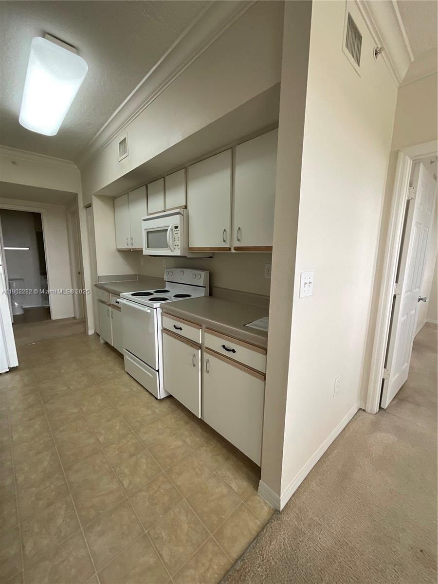 MARQUESA CONDO - Residential Lease