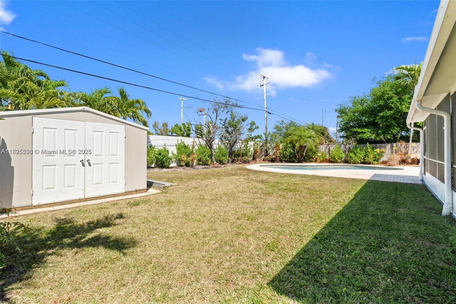 BOULEVARD ESTATES AMEN - Residential Lease