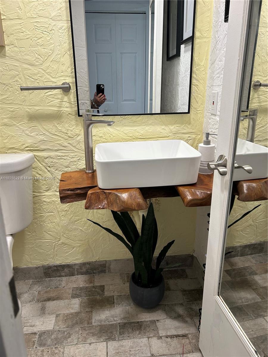 NORTHAMPTON CONDOS - Residential