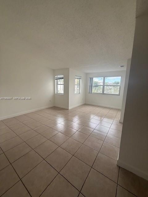ANTIGUA AT CNTRY CLUBOF M - Residential Lease