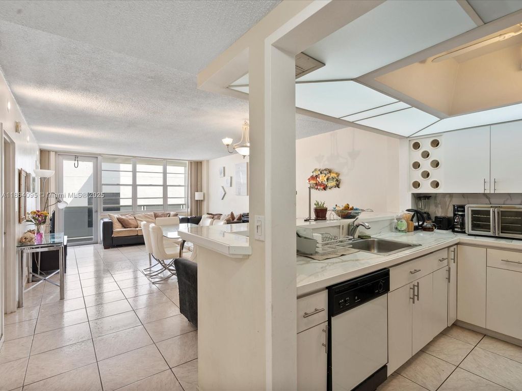 Photo of 3725 S Ocean Dr #1207, Hollywood, FL 33019 (MLS # A11864095)