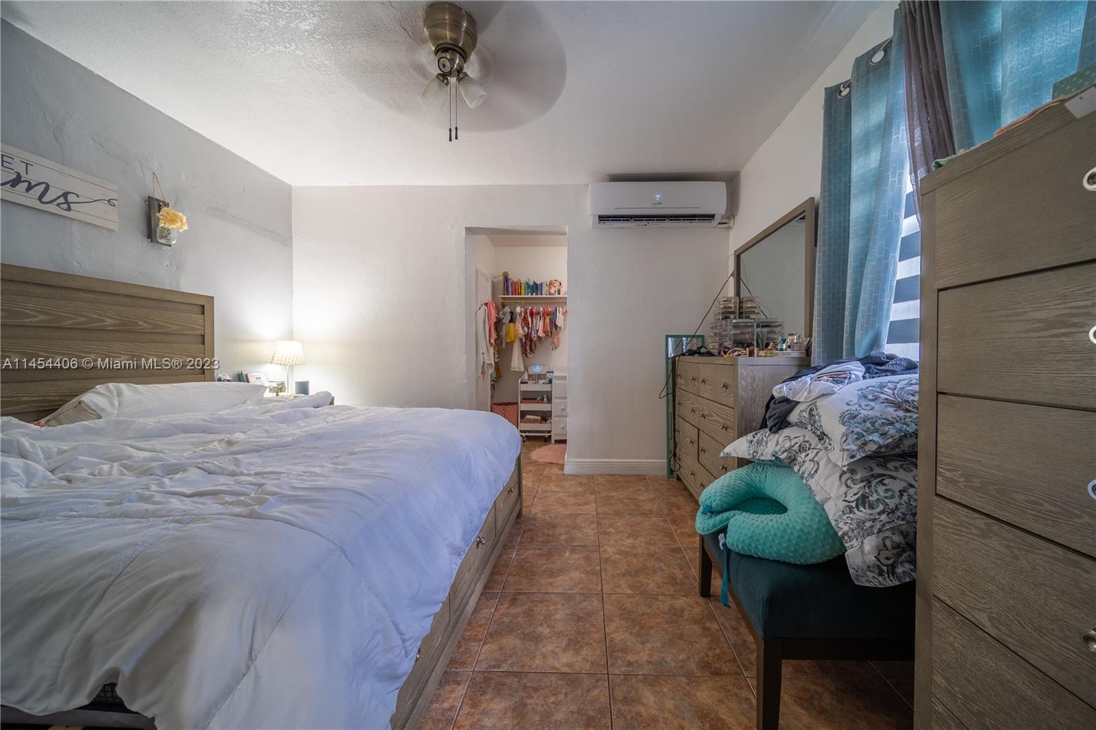 HIALEAH 13TH ADDN AMD PL - Residential