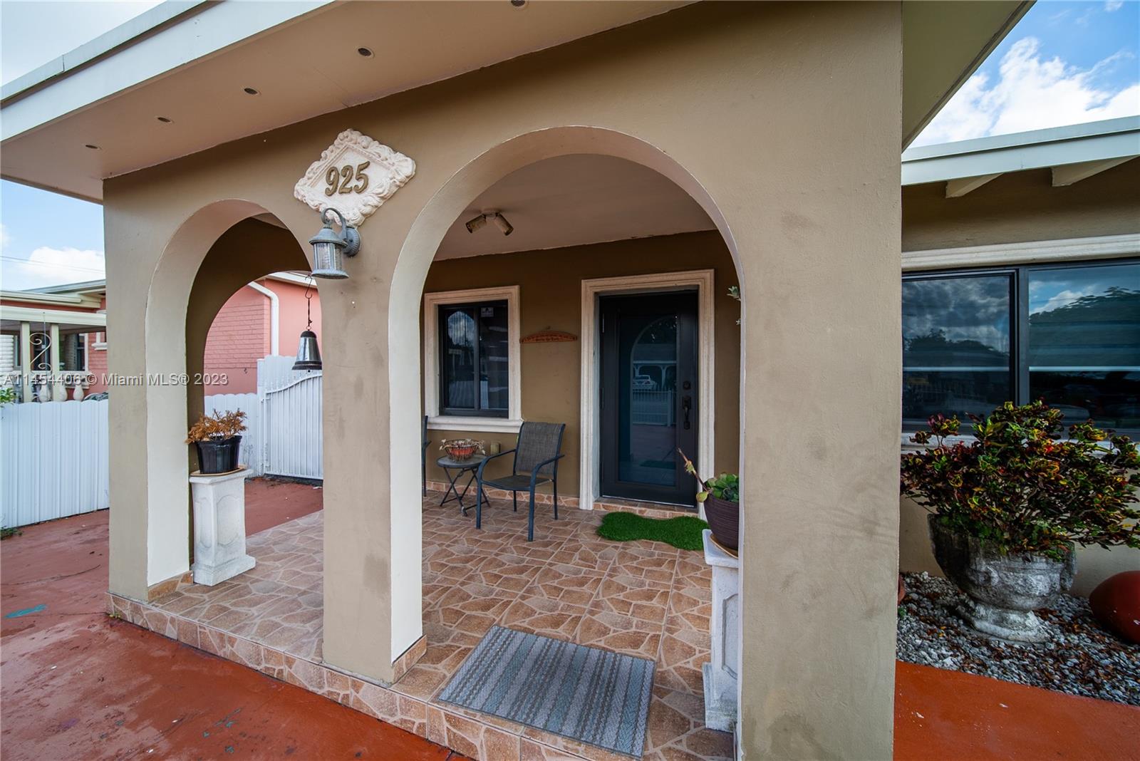 HIALEAH 13TH ADDN AMD PL - Residential