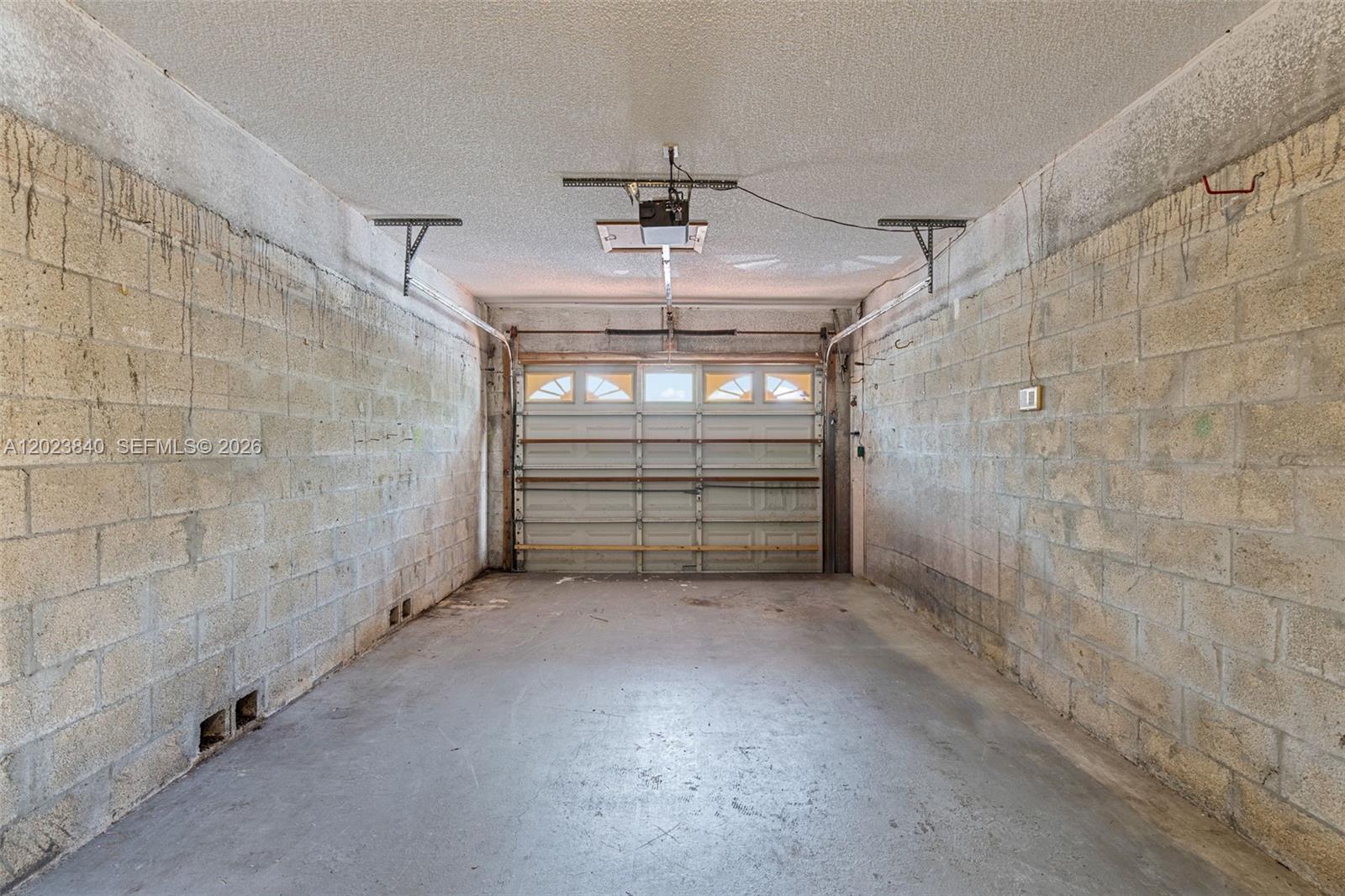 WESTWIND LAKES SEC 4 - Residential
