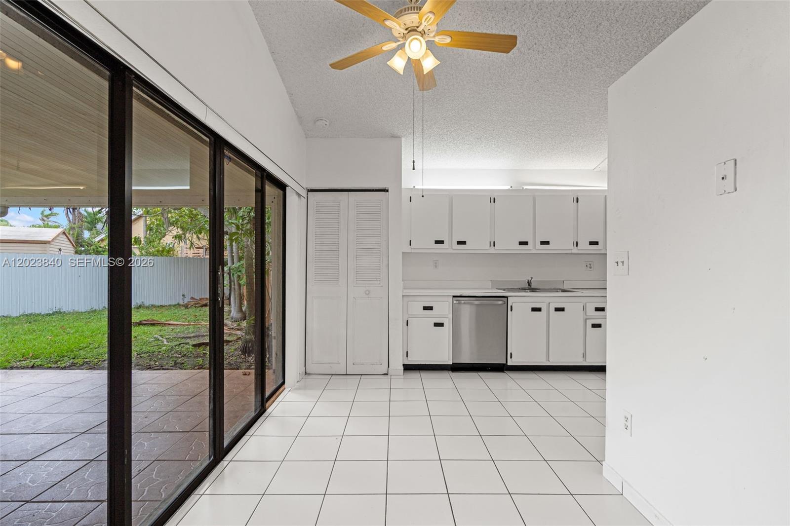 WESTWIND LAKES SEC 4 - Residential