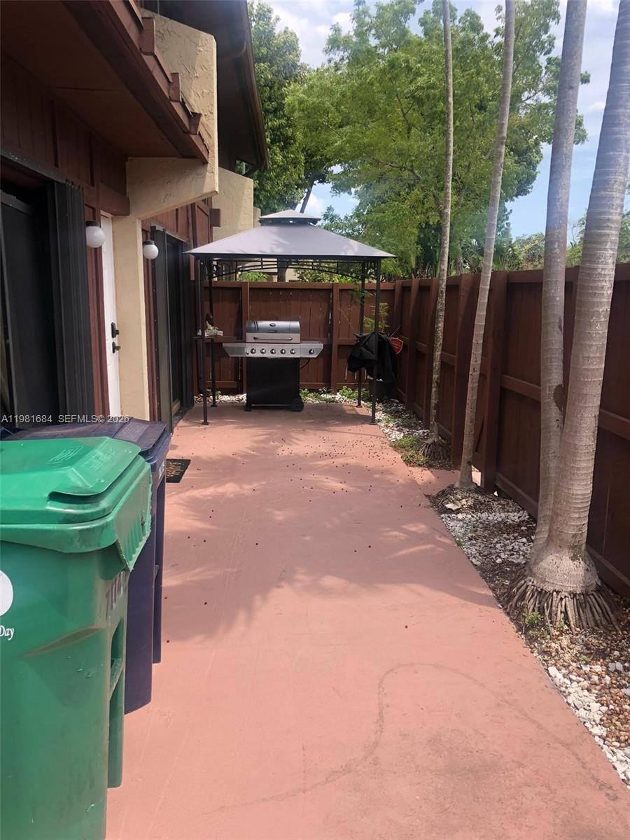 SNAPPER VILLAGE PH 2 SEC - Residential Lease