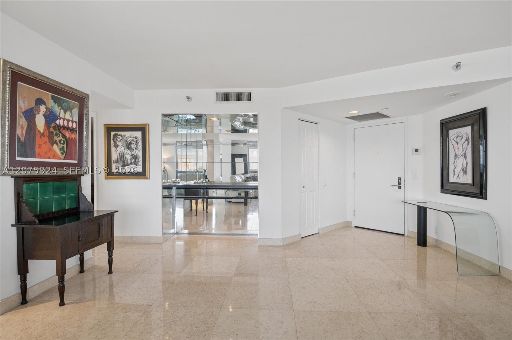 3500 Mystic Pointe Dr 805