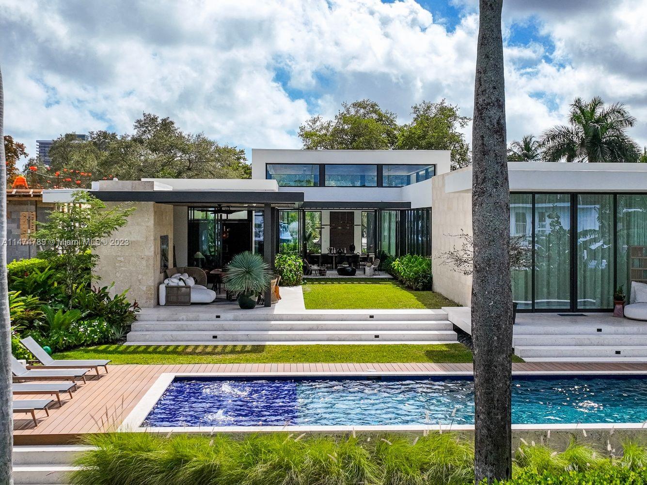 AQUA MARINE - Residential