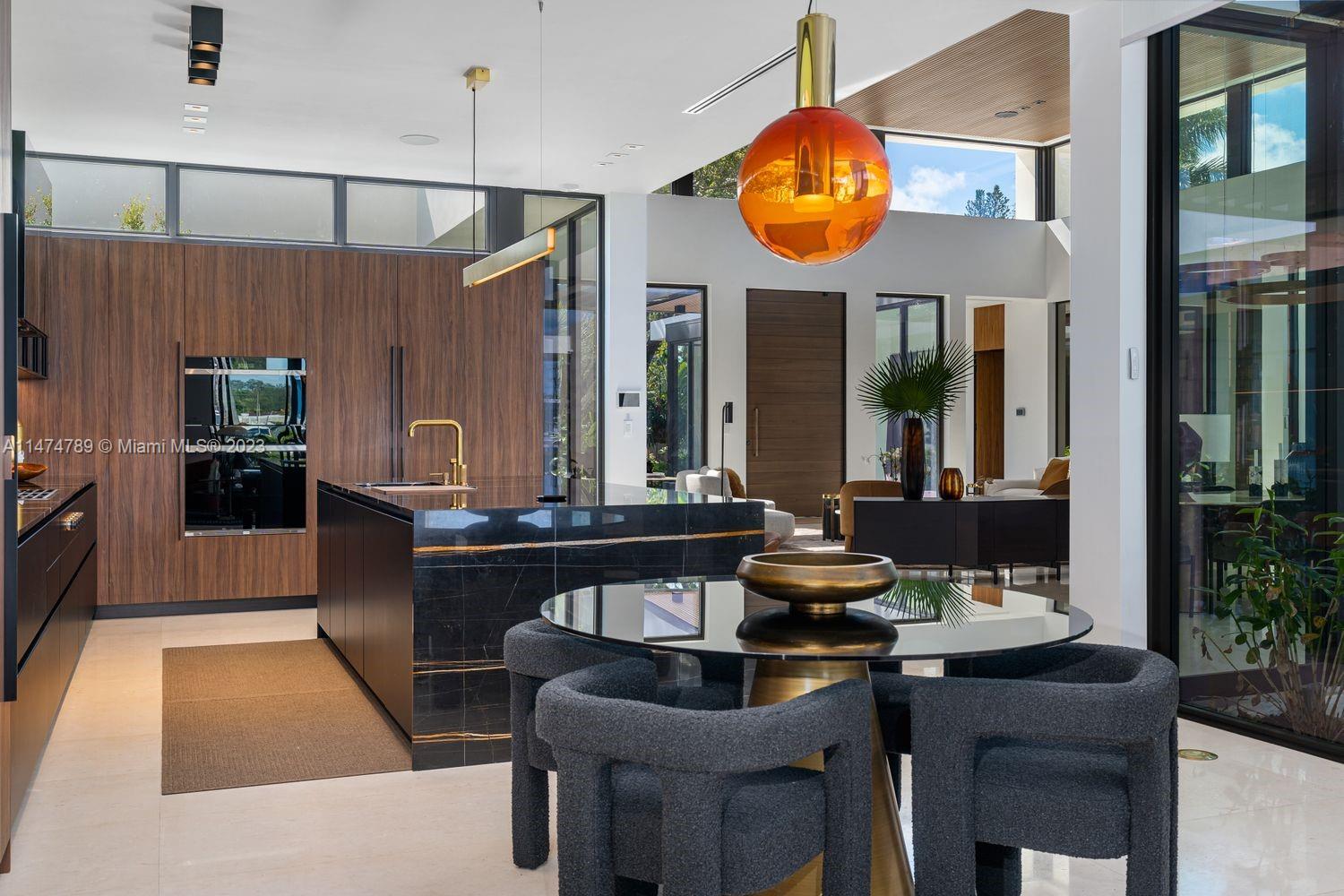 AQUA MARINE - Residential