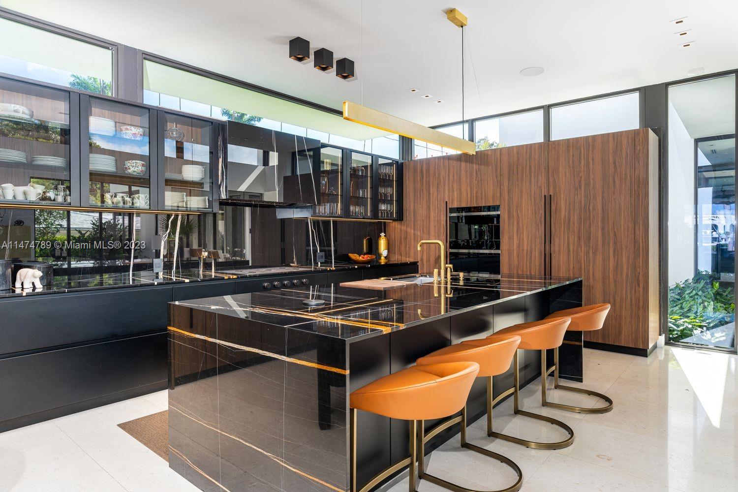 AQUA MARINE - Residential